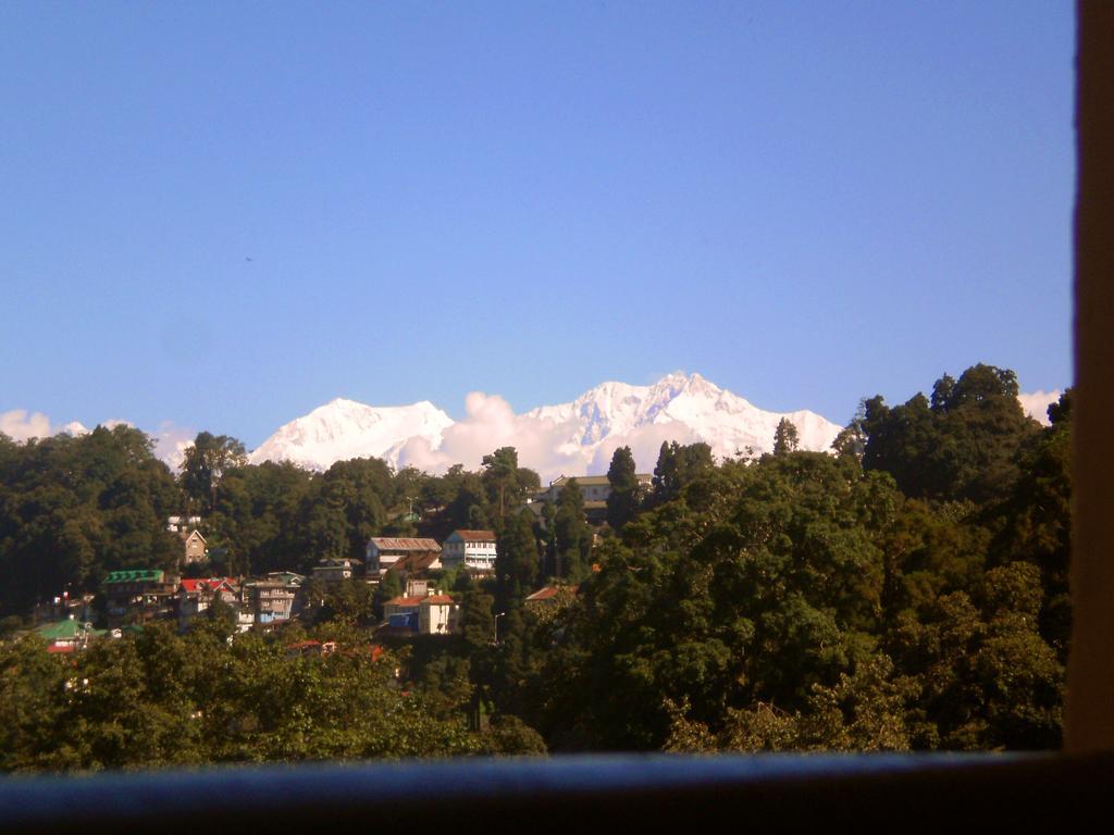 Hill Crown Retreat Hotel Darjeeling  Bilik gambar